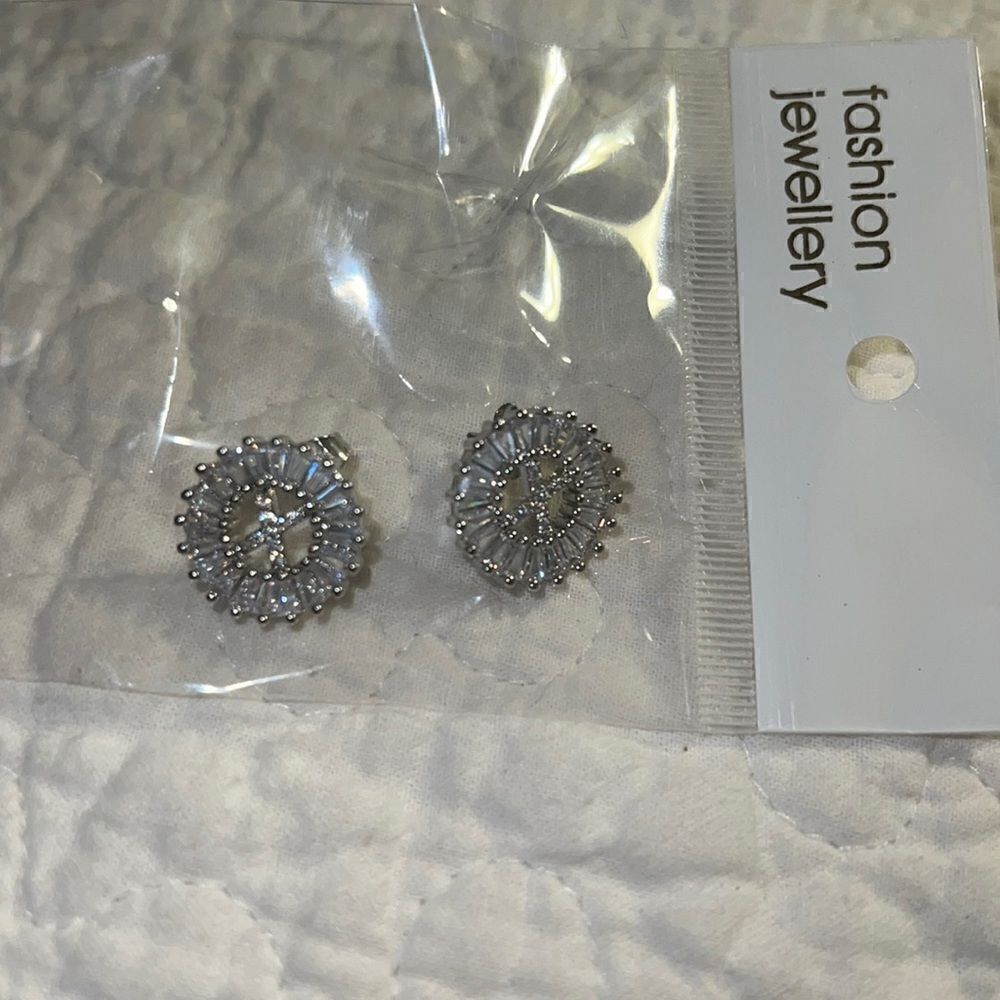 New Round Earrings